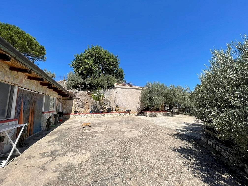 Single Family Villa via Eva Peron, Monreale - photo 2