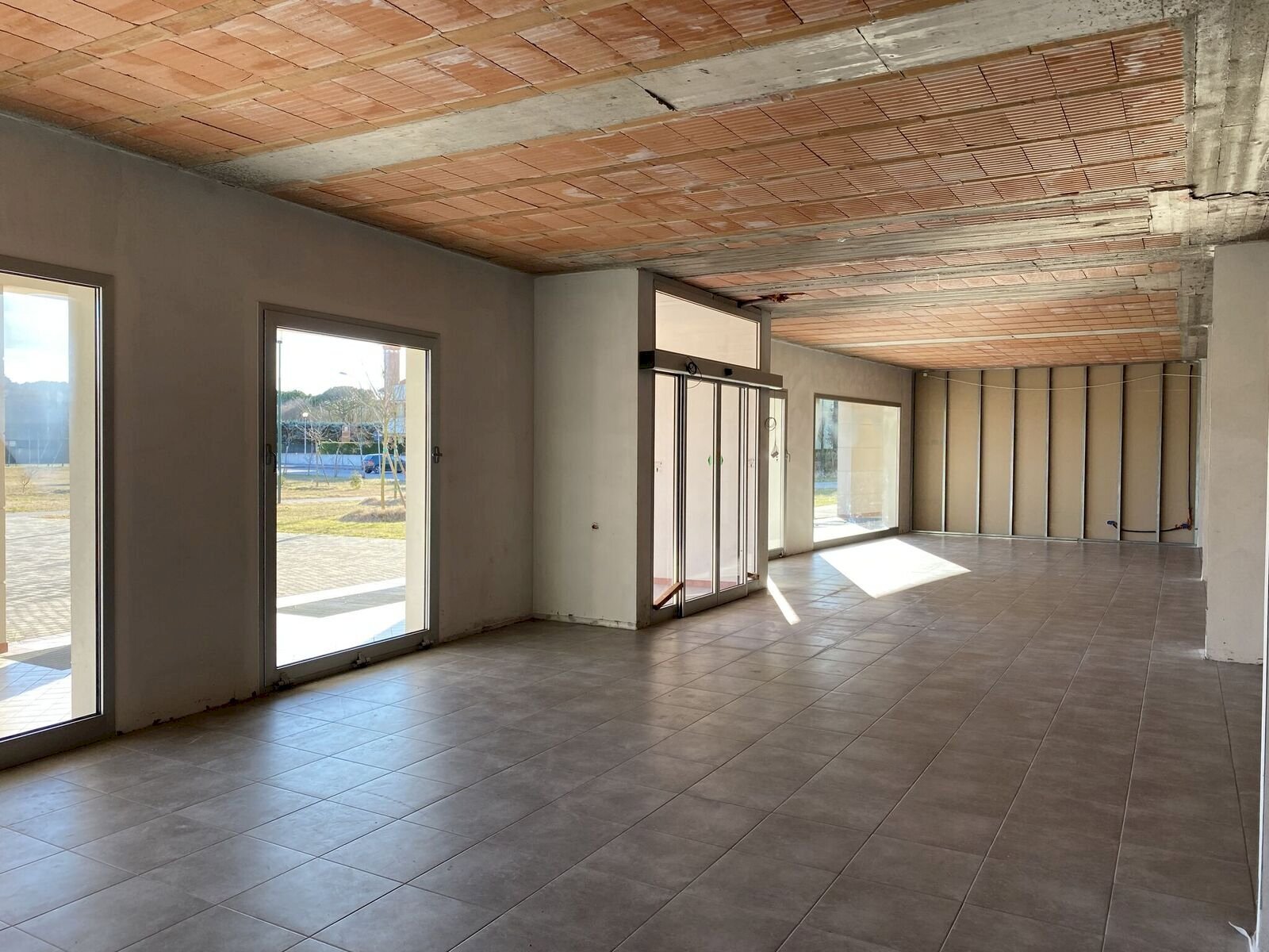 Locale Commerciale Via Thaon de Revel, frazione Ca' Vio, Cavallino-Treporti - foto 2