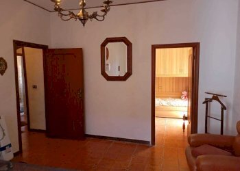 camera piano secondo.jpeg - Terratetto - Terracielo Via Borgo Rometta Soliera 57, Fivizzano - foto 22