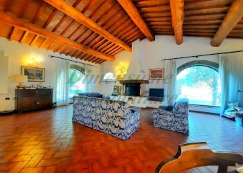 photo_5812084285253992707_y.jpg - Casa indipendente Via Sin le Noble, Cecina - foto 5