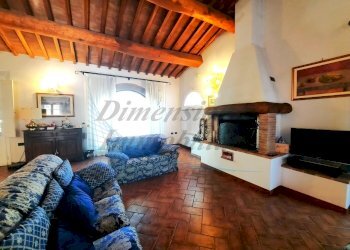 photo_5812084285253992705_y.jpg - Casa indipendente Via Sin le Noble, Cecina - foto 6