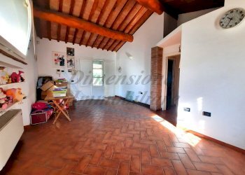 photo_5812084285253992666_y.jpg - Casa indipendente Via Sin le Noble, Cecina - foto 25