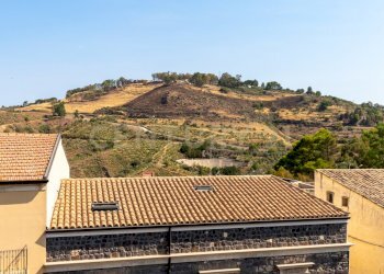 Verga Vizzini (25).jpg - Casa indipendente Via Roma 68, Vizzini - foto 26