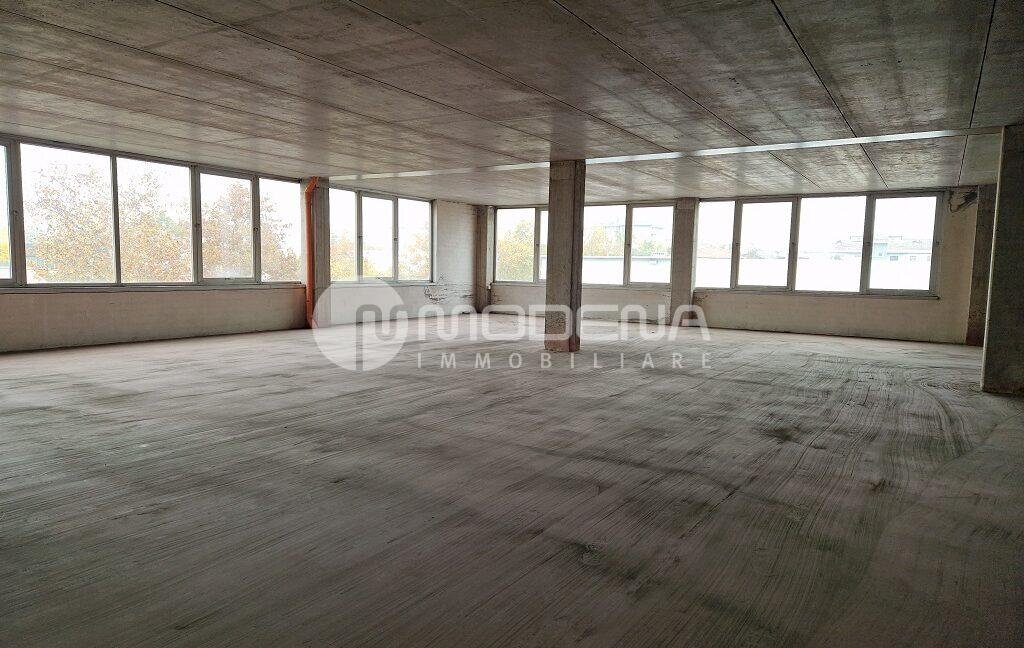 Commercial Premises Modena - photo 1