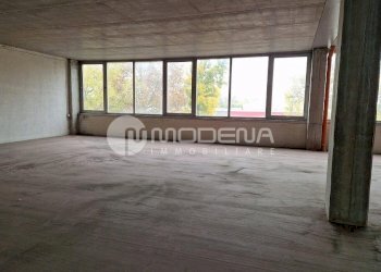 Commercial Premises Modena - photo 2