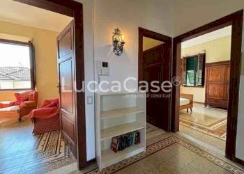 Villa Lucca (zona San Donato) - foto 1