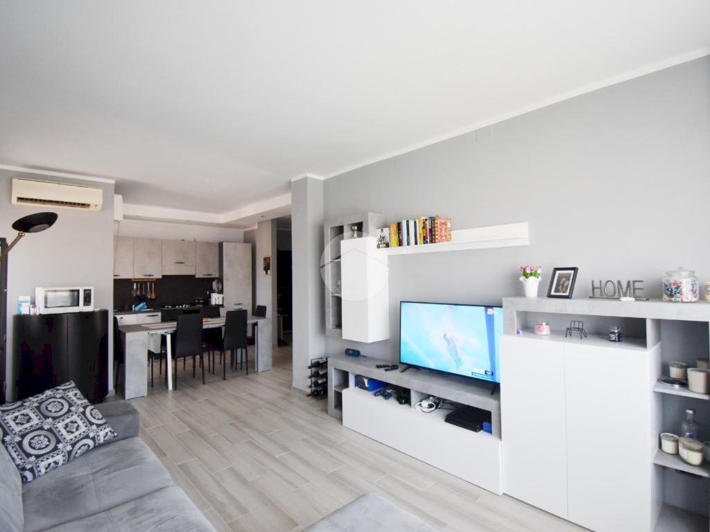 Trilocale Via G. Rossini, Ivrea - foto 1