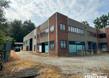 Capannone Crescentino - foto 1