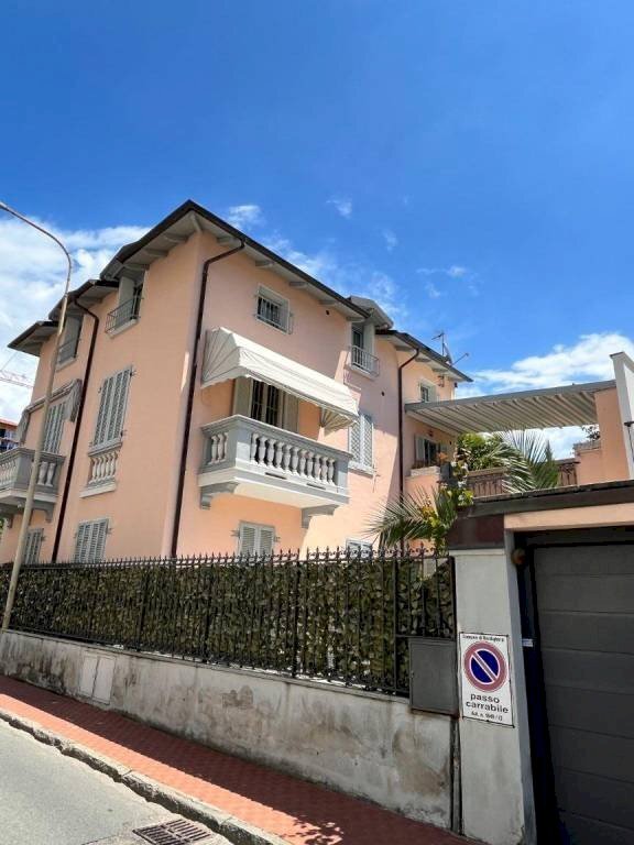 Villa Bordighera - foto 1