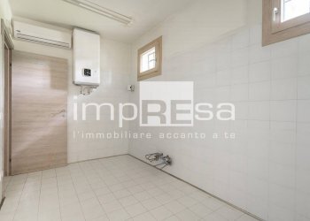 Negozio via Bertolini, Montebelluna - foto 22