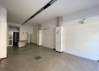 Locale Commerciale corso Dante Alighieri, Alassio - foto 3