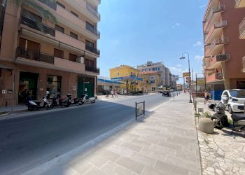 Locale Commerciale Corso Italia, Pietra Ligure - foto 2