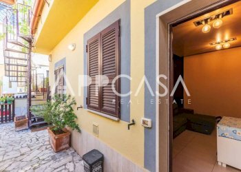 Cortile interno - Trilocale via Feltre, 19, Roma - foto 13