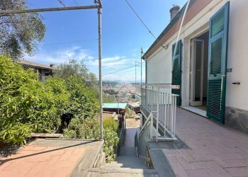 Semi-detached house Via di Murlo, La Spezia (neighborhood Pegazzano) - photo 3