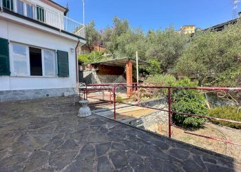 Semi-detached house Via di Murlo, La Spezia (neighborhood Pegazzano) - photo 1