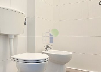 Bagno - Ufficio Via Aurelio Nicolodi 52, Livorno - foto 5