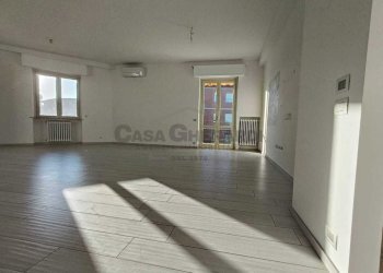 WhatsApp Image 2025-11-26 at 15.45.09.jpeg - Trilocale Via Giotto 6, Ponte San Pietro - foto 20