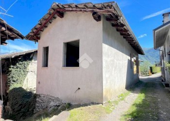 Casa semi indipendente Via 10, Pomaretto - foto 1