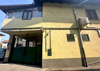 Facciata - Box vicolo del Teatro, 1, Caramagna Piemonte - foto 6