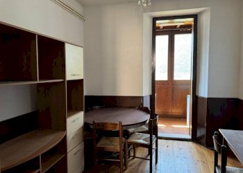 Stanza arredata - Quadrilocale via Emile Chanoux, 132, Chatillon - foto 4