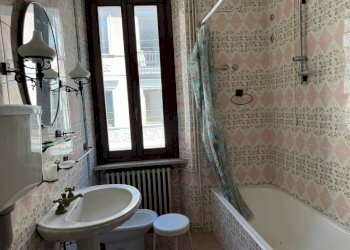 Bagno - Quadrilocale via Emile Chanoux, 132, Chatillon - foto 5