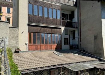 Facciata - Four-room apartment via Emile Chanoux, 132, Chatillon - photo 23