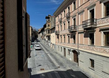 Zona - Four-room apartment via Emile Chanoux, 132, Chatillon - photo 1