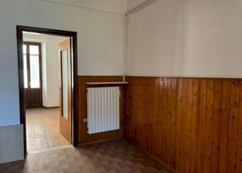 Stanza non arredata - Appartamento via Emile Chanoux, 132, Chatillon - foto 4