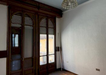 Stanza non arredata - Four-room apartment via Emile Chanoux, 132, Chatillon - photo 9