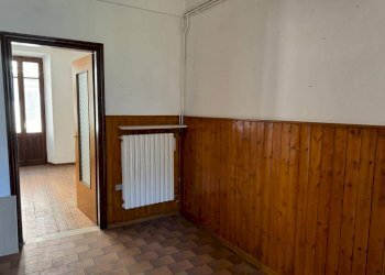 Stanza non arredata - Appartamento via Emile Chanoux, 132, Chatillon - foto 12
