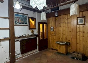Interno appartamento - Quadrilocale via Emile Chanoux, 132, Chatillon - foto 7