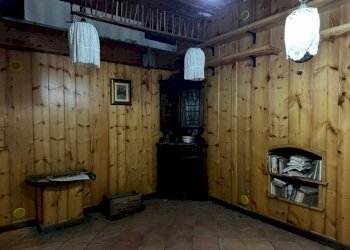 Interno appartamento - Quadrilocale via Emile Chanoux, 132, Chatillon - foto 9