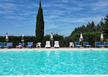 vendesi proprieta con parco e piscina cecina livor - Casale Via Gorizia 39, Cecina - foto 3