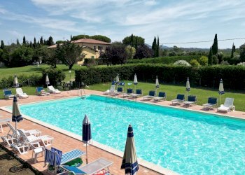 vendesi proprieta con parco e piscina cecina livor - Casale Via Gorizia 39, Cecina - foto 4