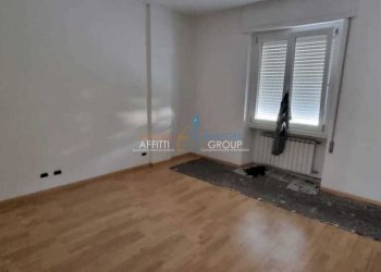 WhatsApp Image 2024-07-31 at 18.11.23 (2).jpeg - Appartamento Via San Giovanni Battista dé la Salle 15, Massa - foto 12