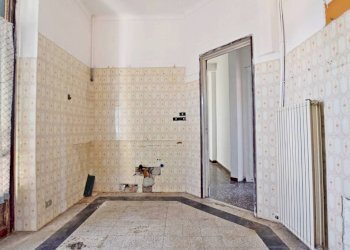 CUCINA - Appartamento via Roma, 9, Roccaforte Mondovì - foto 5