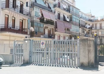 Prospetto - Box via Ammiraglio Caracciolo, Catania - foto 1