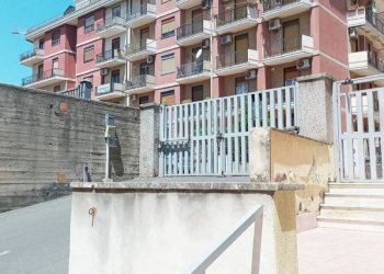 Prospetto - Box via Ammiraglio Caracciolo, Catania - foto 3