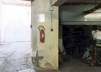 Interno - Box via Ammiraglio Caracciolo, Catania - foto 17