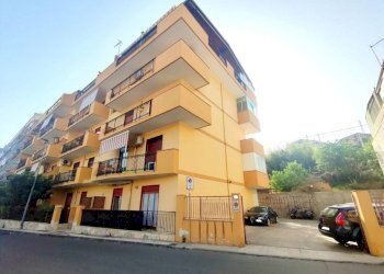 Prospetto - Trilocale via Todaro Comandante, 38, Nizza di Sicilia - foto 16