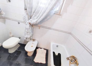 Bagno - Quadrilocale via Luigi Pirandello, Tremestieri Etneo - foto 13