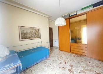 Camera - Appartamento via Francesco Lojacono, Sant'Agata Li Battiati - foto 16