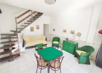Soggiorno - Two-room apartment via Altarellazzo, Acireale - photo 14