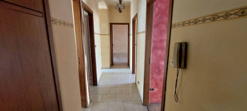 Disimpegno - Quadrilocale viale Pestalozzi, Catania - foto 3