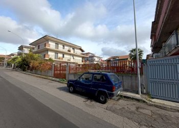 Terreno - Terreno edificabile via Carlo Gemmellaro, Motta Sant'Anastasia - foto 12