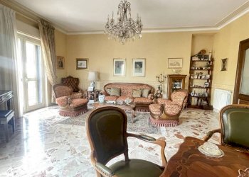 Soggiorno - Appartamento via del Bosco, Catania - foto 2