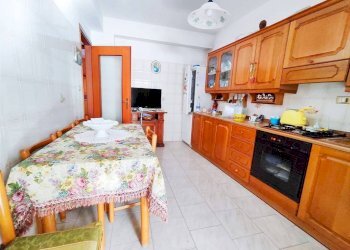 Cucina - Quadrilocale via Lorenzo Calanna, Valverde - foto 12