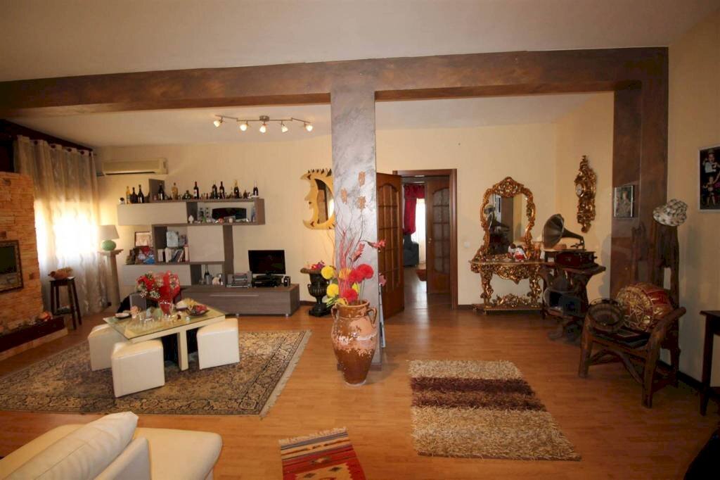 Soggiorno - Appartamento via Monte Palma, Catania - foto 2