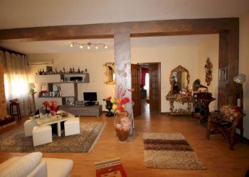 Soggiorno - Appartamento via Monte Palma, Catania - foto 2