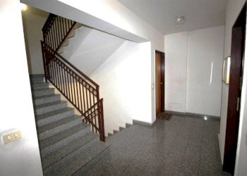 Androne Condominiale - Quadrilocale via Claudio Arezzo, Catania - foto 1